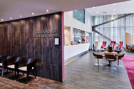 Glasshouse Bar and Restaurant